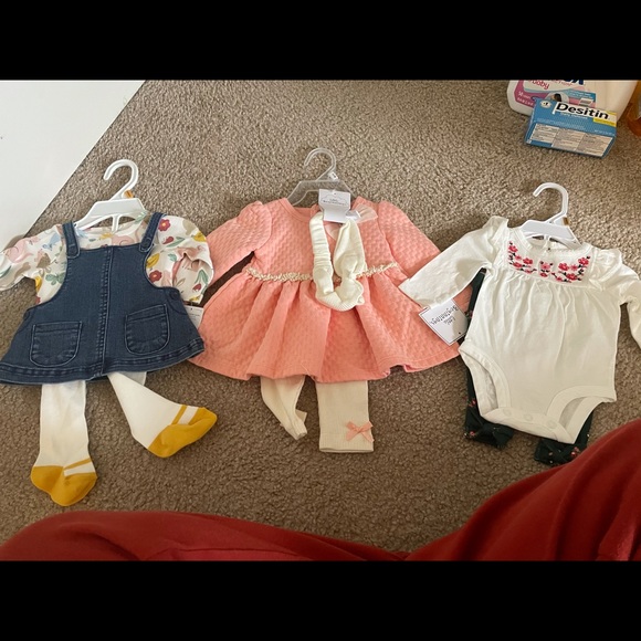 BABY GIRL BUNDLE: Newborn/ 0-3Months - Picture 2 of 12
